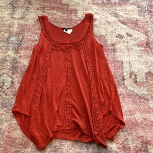 Cupio Women's Red Crochet Accent Sleeveless Scoop Neck Tank Top Size L Regular